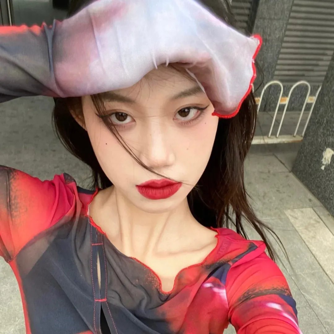 撒旦遇见淑女 封面